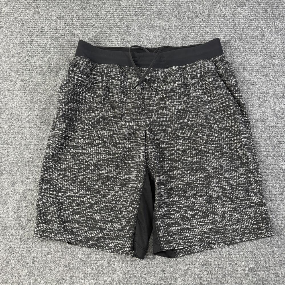 Lululemon Shorts Mens Large Gray Striped Lined 11 In Inseam Athletic Gym Running